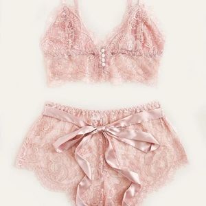 pink lace set (NWT)
